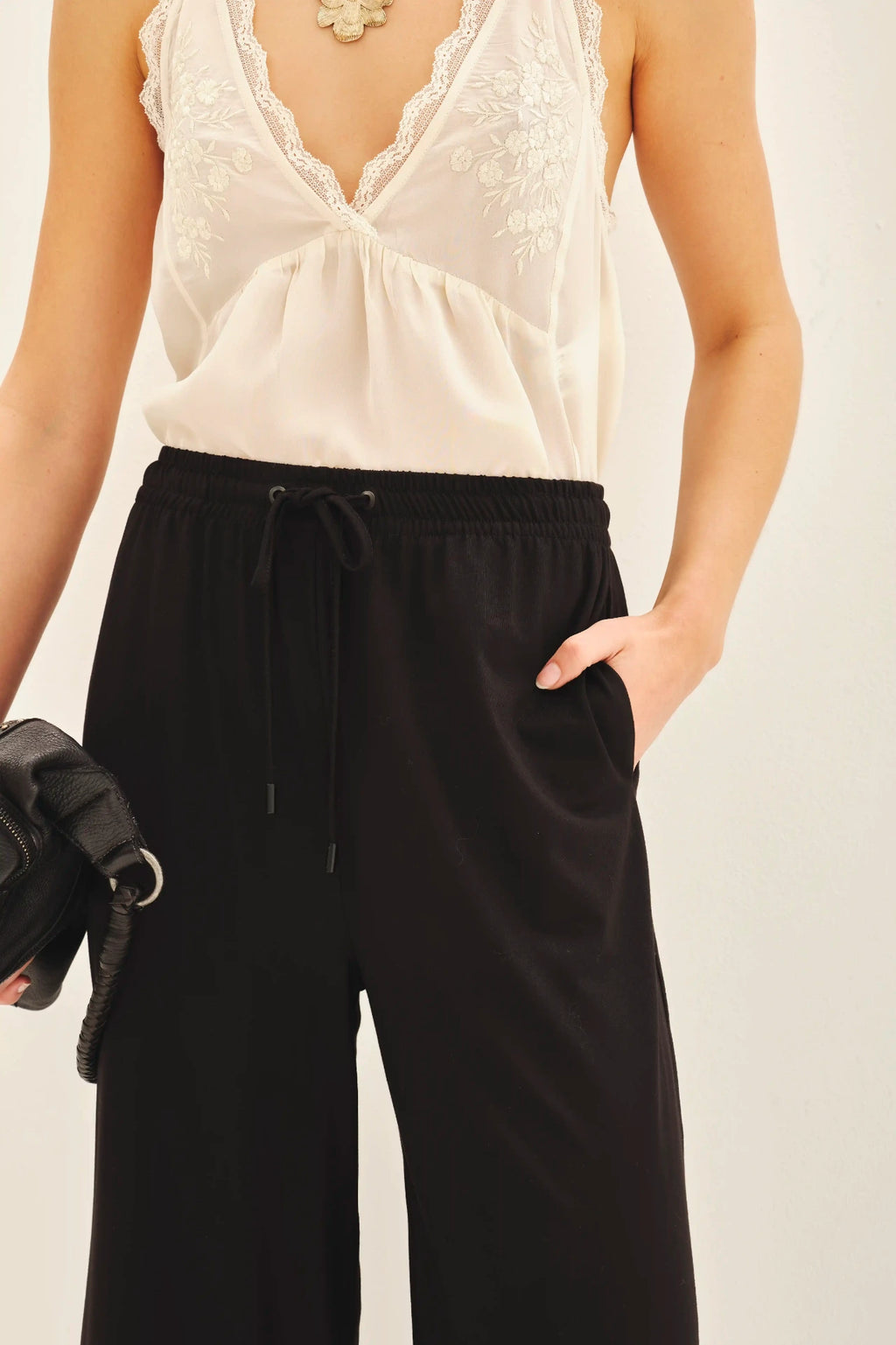 PANTALON CROP
