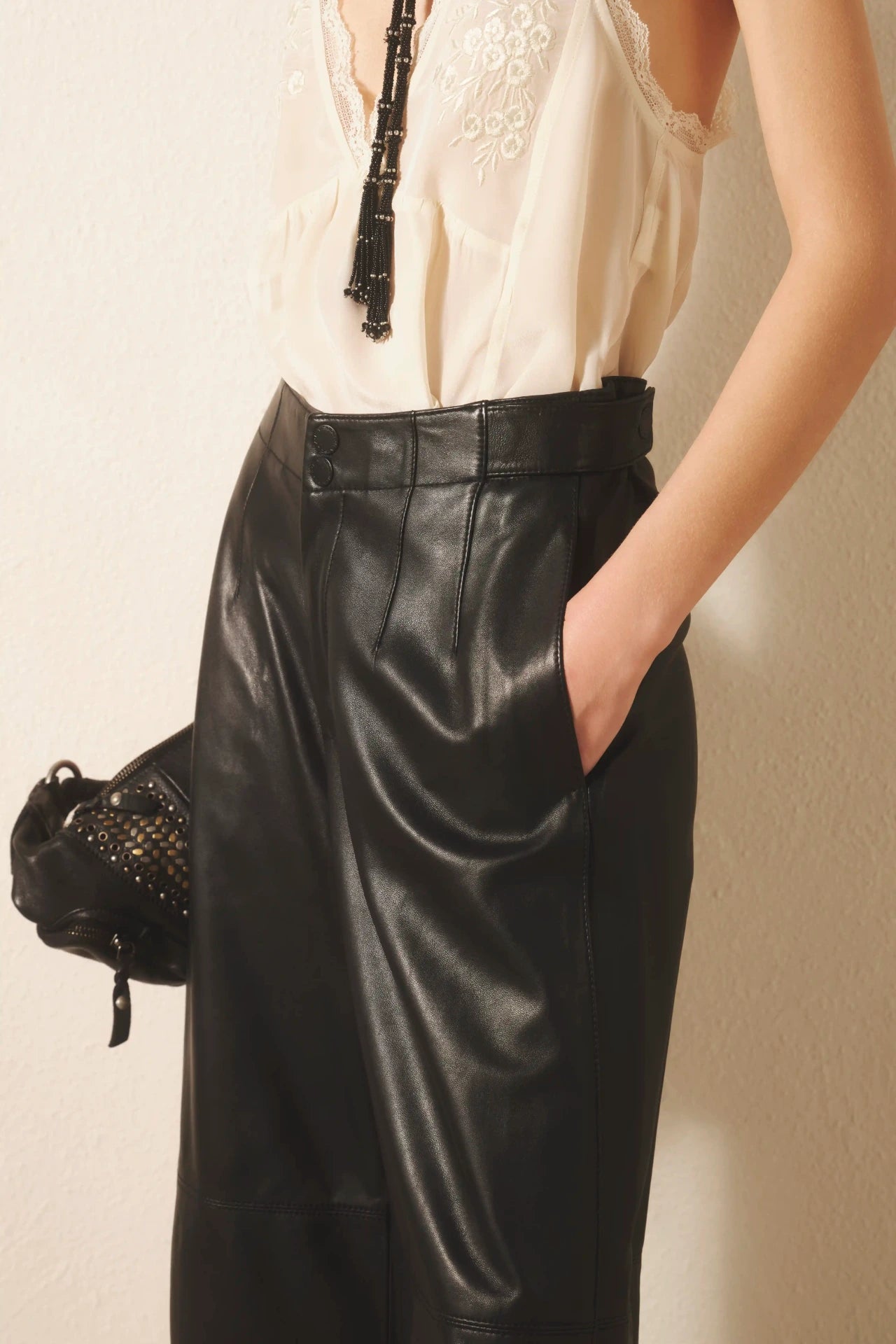 PANTALON OSAKA CUERO