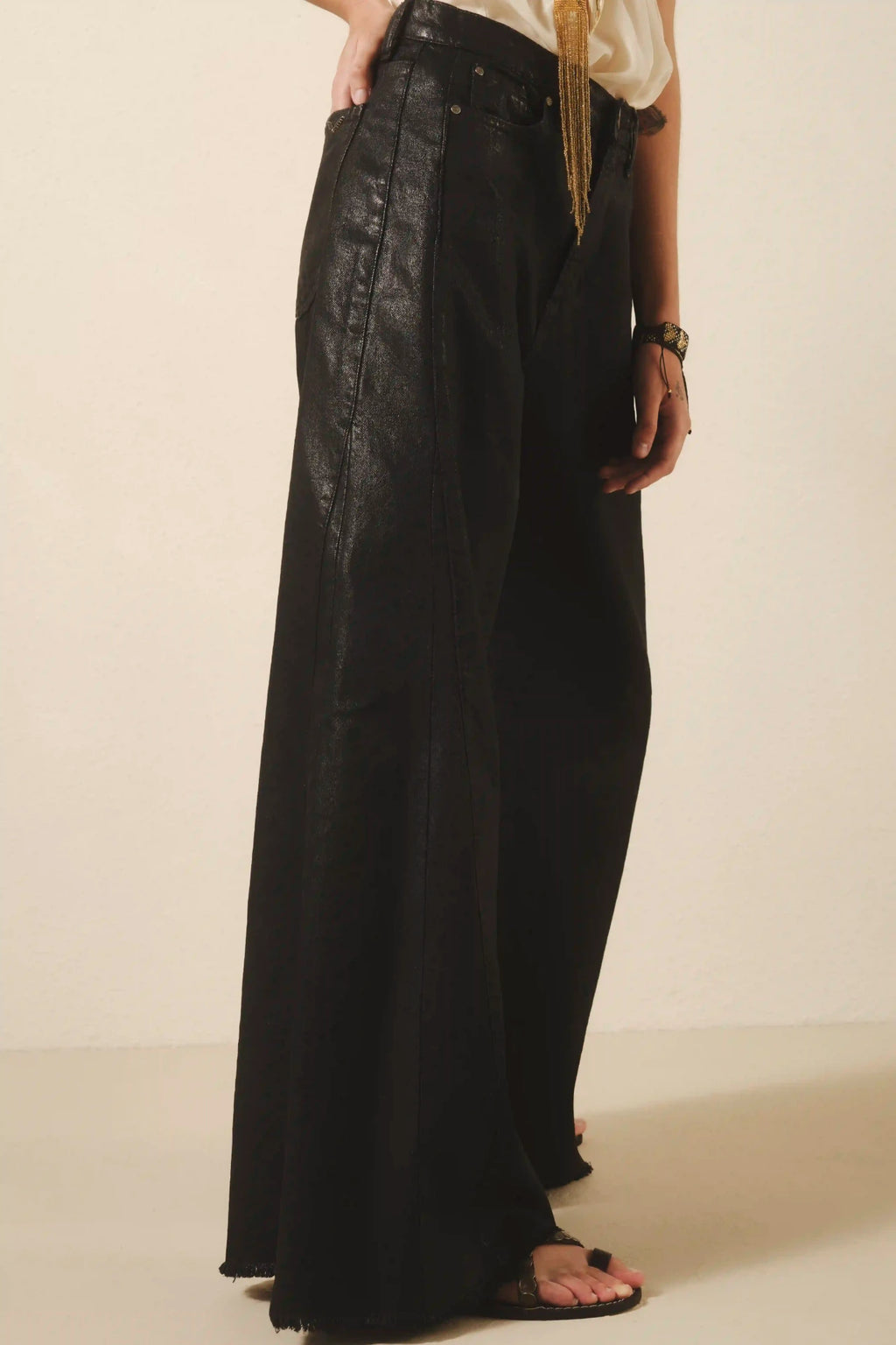 JEAN OXFORD PATCH ROCK BLACK