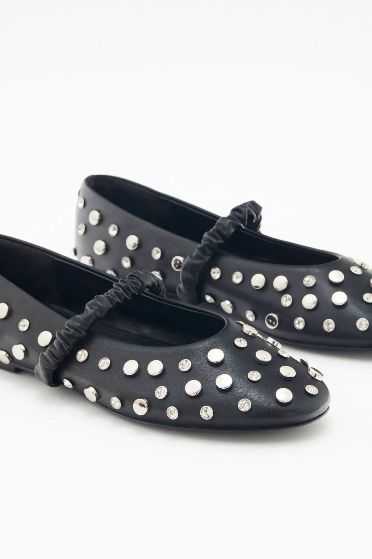 BALERINA CRYSTAL STUDS